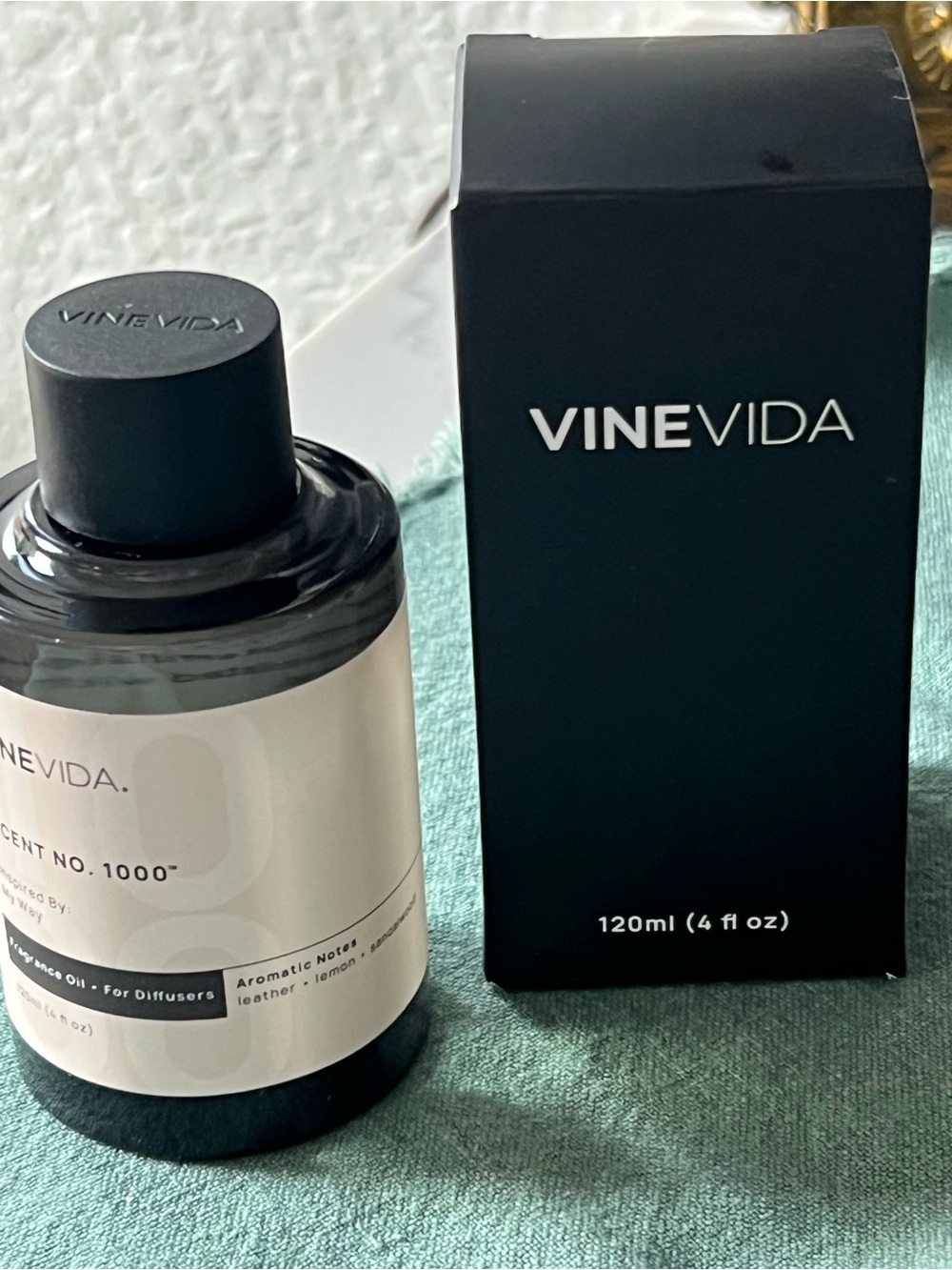 VINEVIDA Scent No. 1000 Reed Diffuser Oil - Black & Cream